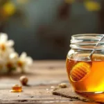 entdecke, warum der löffeltrick die effektivste methode ist, um honig schneller aus dem glas zu holen, und profitiere von praktischen tipps für den alltag.